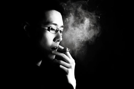 Hình ảnh đẹp về tình yêu buồn nhất của con trai trên facebook 4