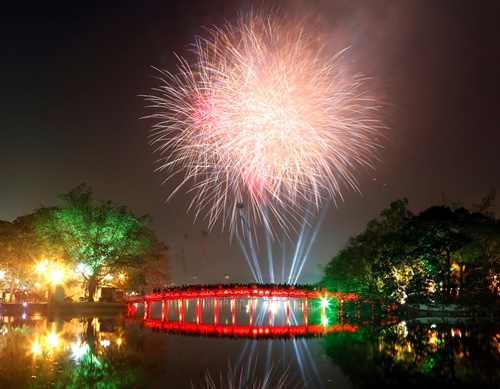 Lịch bắn pháo hoa 30/4 – 1/5 ở TpHCM và Hà Nội năm 2016 5