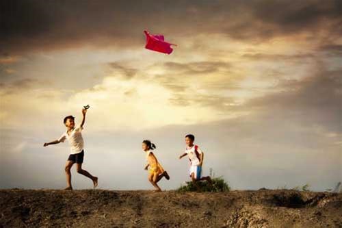 Hình ảnh đẹp cho tôi xin một vé đi tuổi thơ đầy cảm động 10