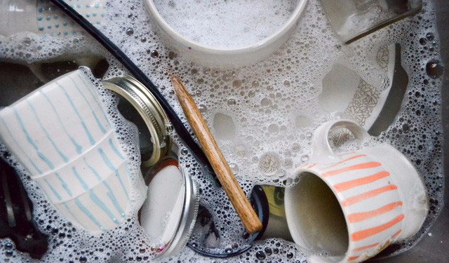 Rửa thớt bằng nước rửa bát một sai lầm nghiêm trọng đối với sức khỏe
1