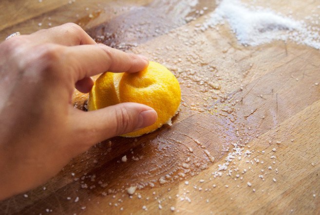 Rửa thớt bằng nước rửa bát một sai lầm nghiêm trọng đối với sức khỏe
2