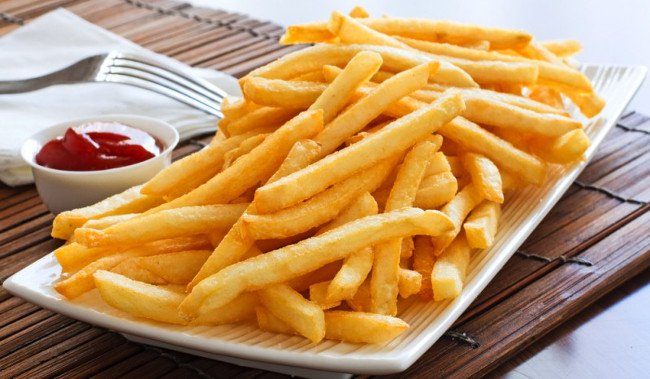 Những thực phẩm gây hại cho não, các sĩ tử nên tránh xa 2