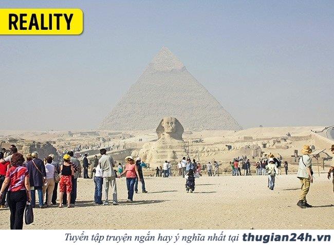 15 địa điểm du lịch nổi tiếng khác xa so với tưởng tượng 25