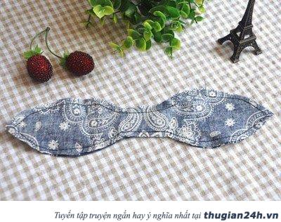 Cách làm buộc tóc tai thỏ cho bé tung tăng đón Trung thu 2