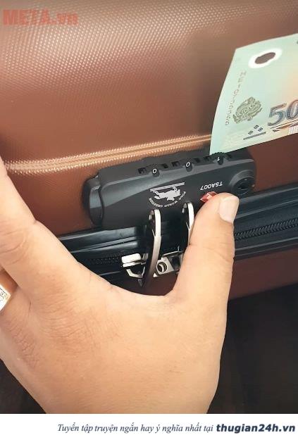 Cách mở khóa vali 3 số mà không cần đến mật khẩu 1