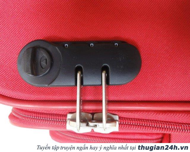 Cách mở khóa vali 3 số mà không cần đến mật khẩu 4
