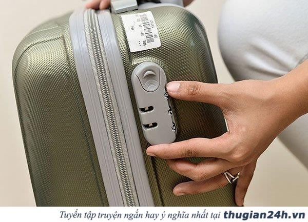 Cách mở khóa vali 3 số mà không cần đến mật khẩu 5