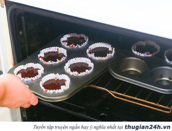 Hướng dẫn cách làm bánh Cupcake ngon tuyệt ngay tại nhà 17