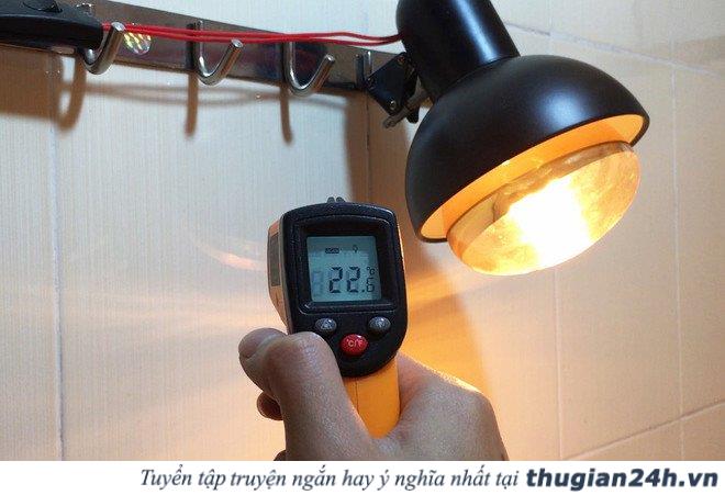 Hướng dẫn tự chế đèn sưởi nhà tắm đơn giản và an toàn chỉ với hơn 100 ngàn đồng 12