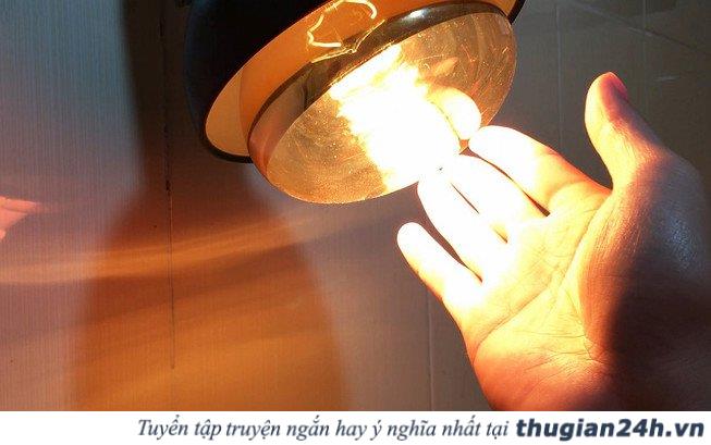 Hướng dẫn tự chế đèn sưởi nhà tắm đơn giản và an toàn chỉ với hơn 100 ngàn đồng 15