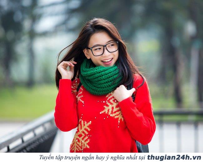 5 kiểu tóc vừa xinh vừa hợp để đi chơi Noel mà cô nàng nào cũng 