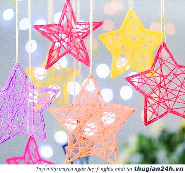 20 ý tưởng làm đồ trang trí Giáng sinh từ thìa, tất cũ hay len thừa 0
