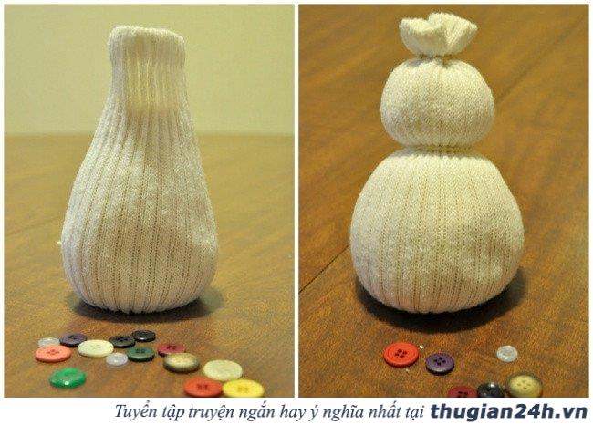 20 ý tưởng làm đồ trang trí Giáng sinh từ thìa, tất cũ hay len thừa 22