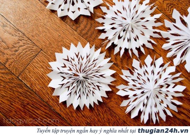 20 ý tưởng làm đồ trang trí Giáng sinh từ thìa, tất cũ hay len thừa 24